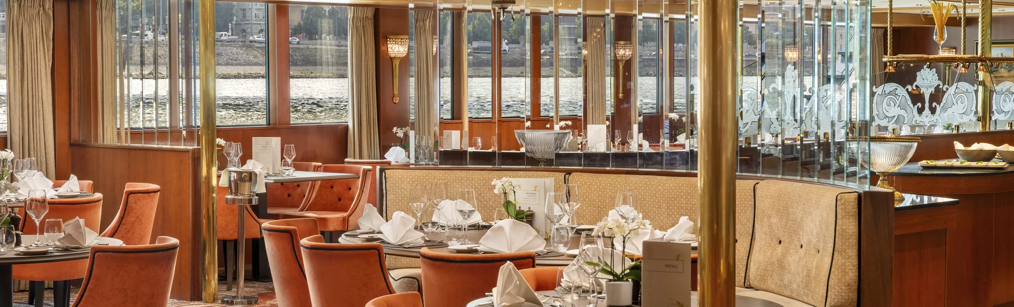 Restaurant - © 