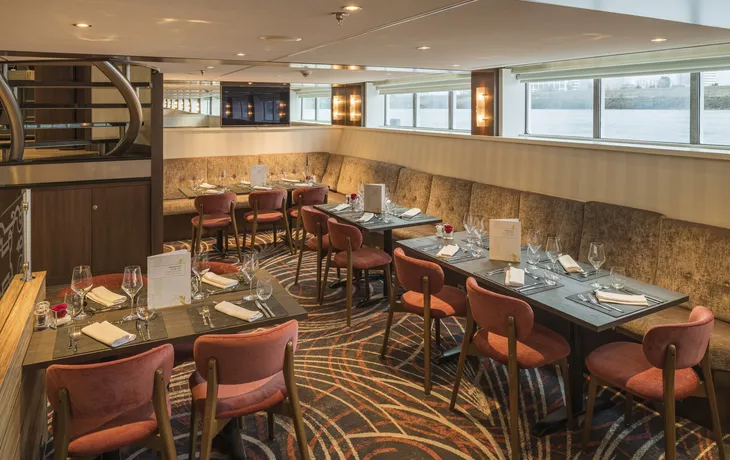Restaurant Jungfrau mit Oberlichtfenstern