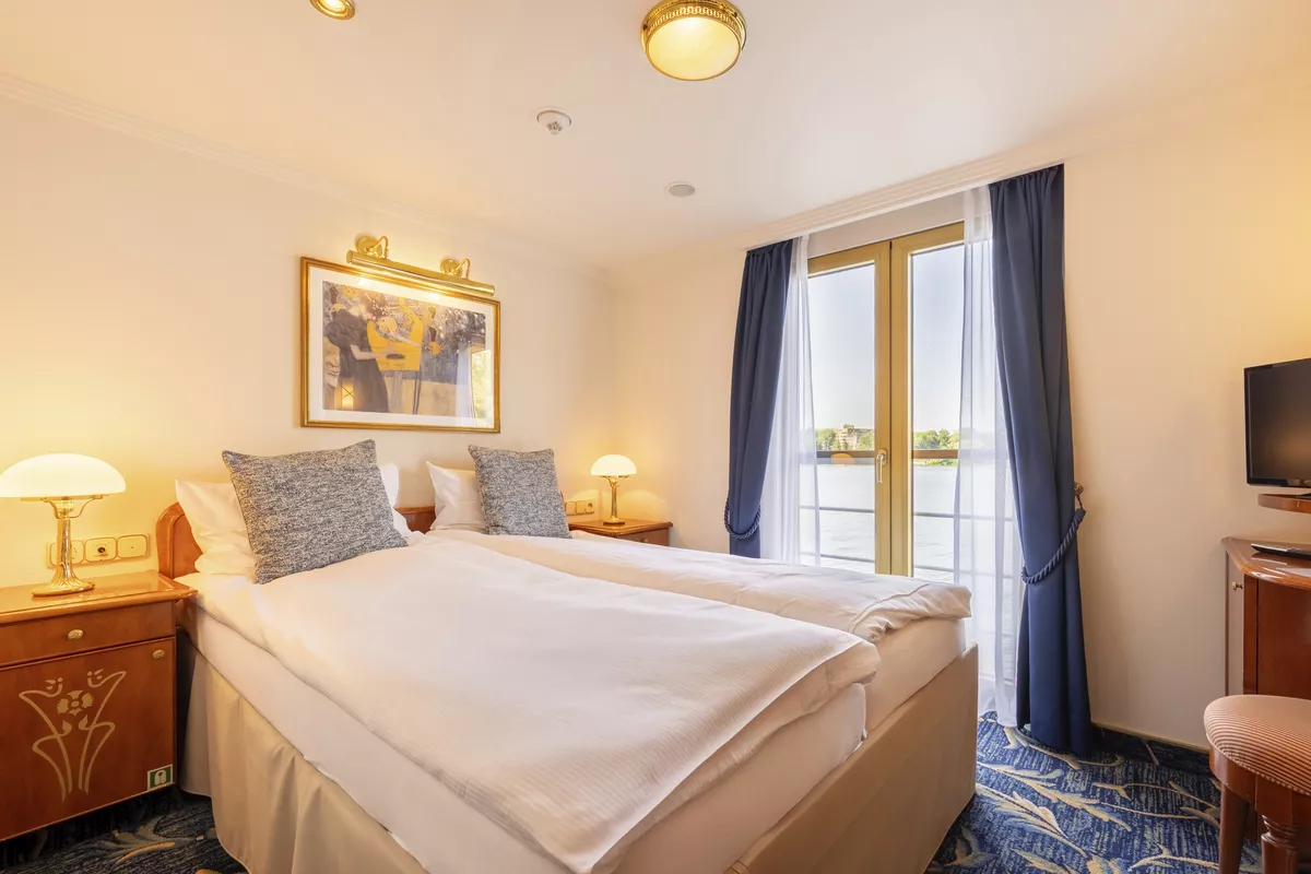 2-Bettkabine Oberdeck (ca. 12 m²) mit franz. Balkon