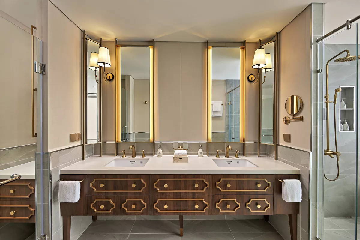 Bad, Grande Suite Oberdeck