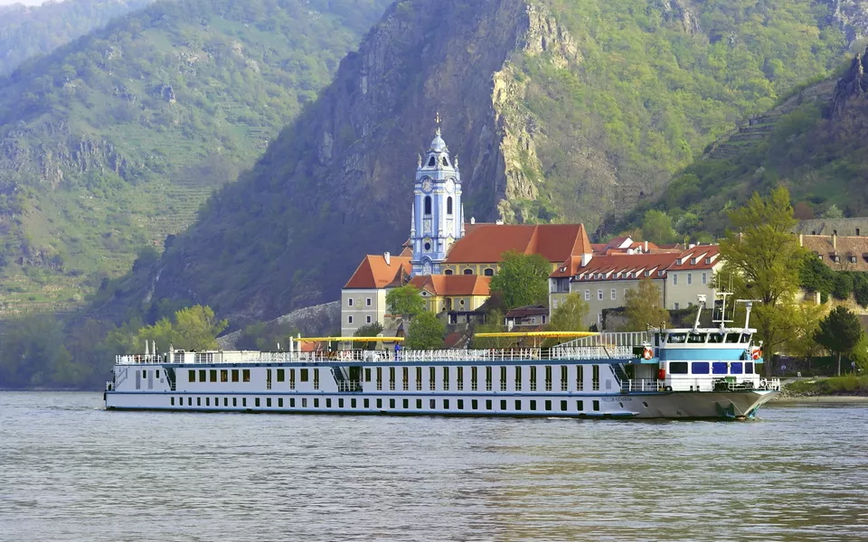 MS Prinzessin Katharina vor Dürnstein