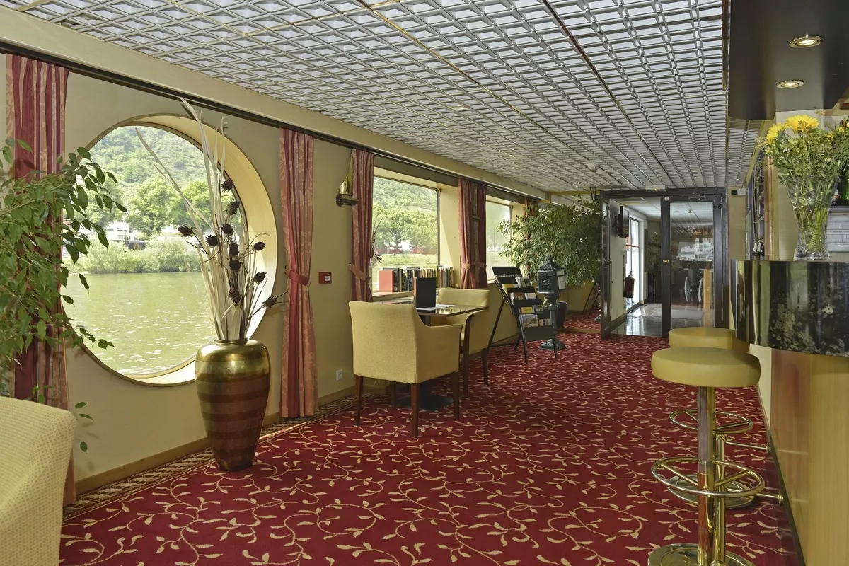 Salon - SE-Tours