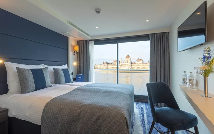 2-Bettkabine Mittel- und Oberdeck (ca. 14 m²), franz. Balkon - ©