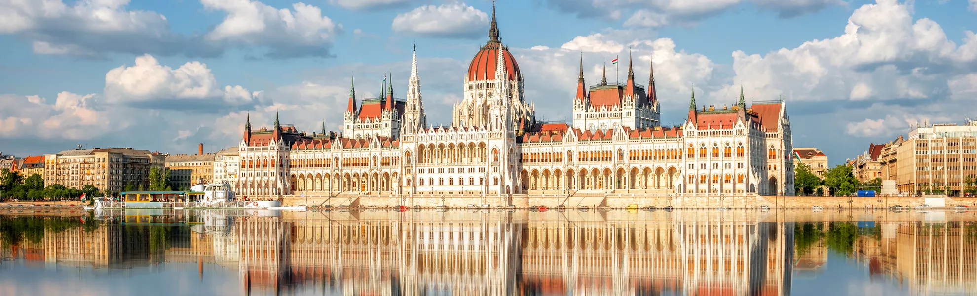 Parlament von Budapest, Ungarn - ©Sina Ettmer - stock.adobe.com