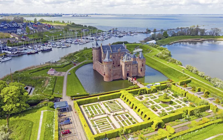 Gorey Castle auf Jersey - © allard1 - stock.adobe.com