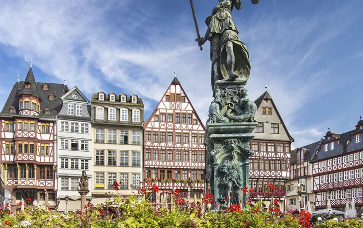Wasser-Hintergrund - © magann - stock.adobe.com
