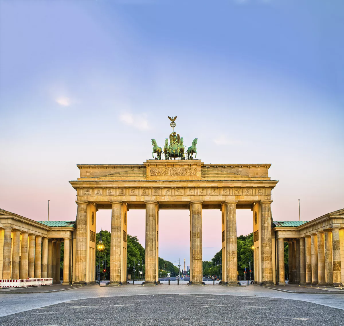 Town of Pag colorful waterfront - © xbrchx - Fotolia