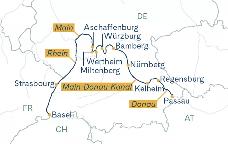 Blick durch die Weingärten auf das Stift Klosterneuburg - © rorue - stock.adobe.com