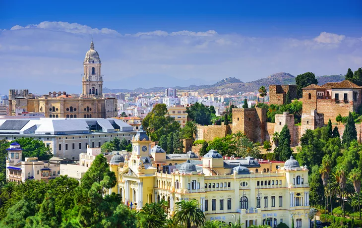 © SeanPavonePhoto - stock.adobe.com - Kathedrale in Málaga, Spanien