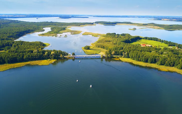 © Piotr Krzeslak - stock.adobe.com - Masurische Seenplatte
