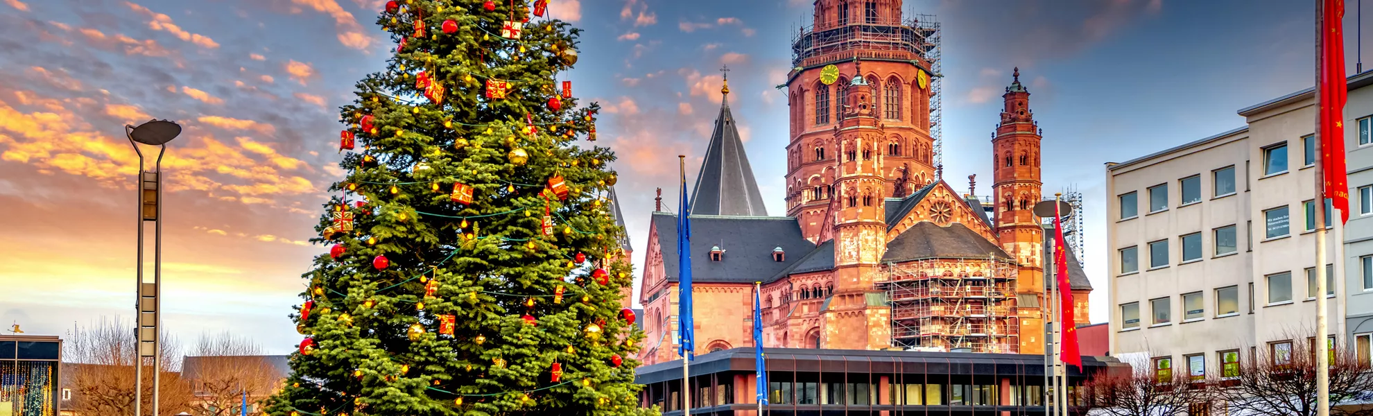 Domplatz in Mainz - © Sina Ettmer - stock.adobe.com