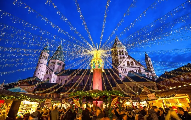 Weihnachtsmarkt am Mainzer Dom - © pure-life-pictures - Fotolia