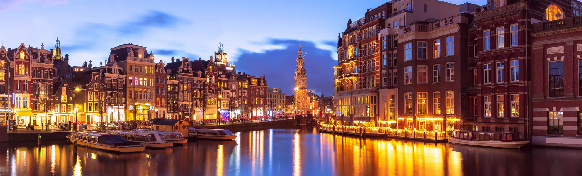 Amsterdam im Winter - © Kavalenkava - stock.adobe.com