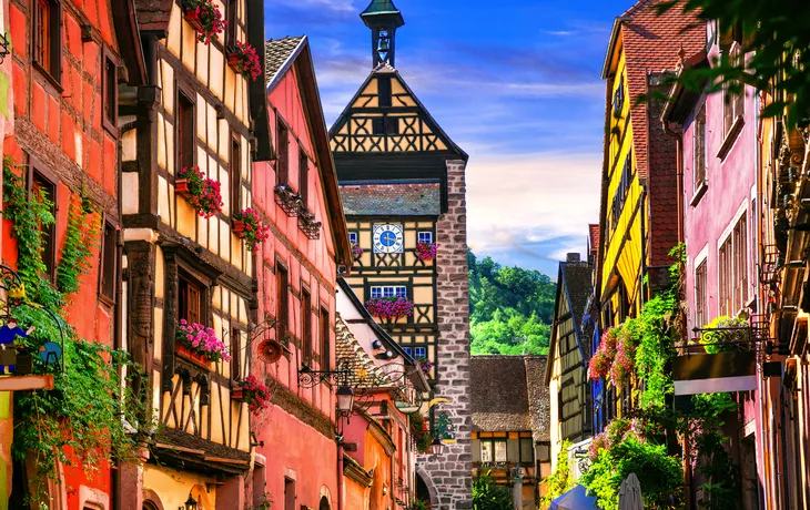 ©Freesurf - stock.adobe.com - Riquewihr im Elsass