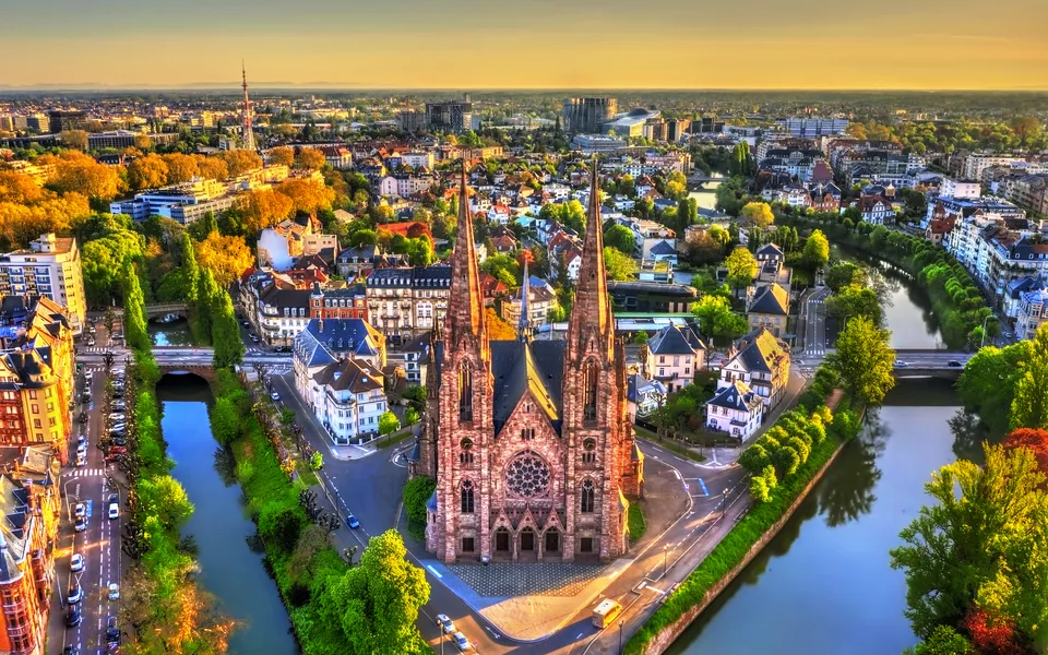 Paulskirche in Straßburg - © Leonid Andronov - stock.adobe.com