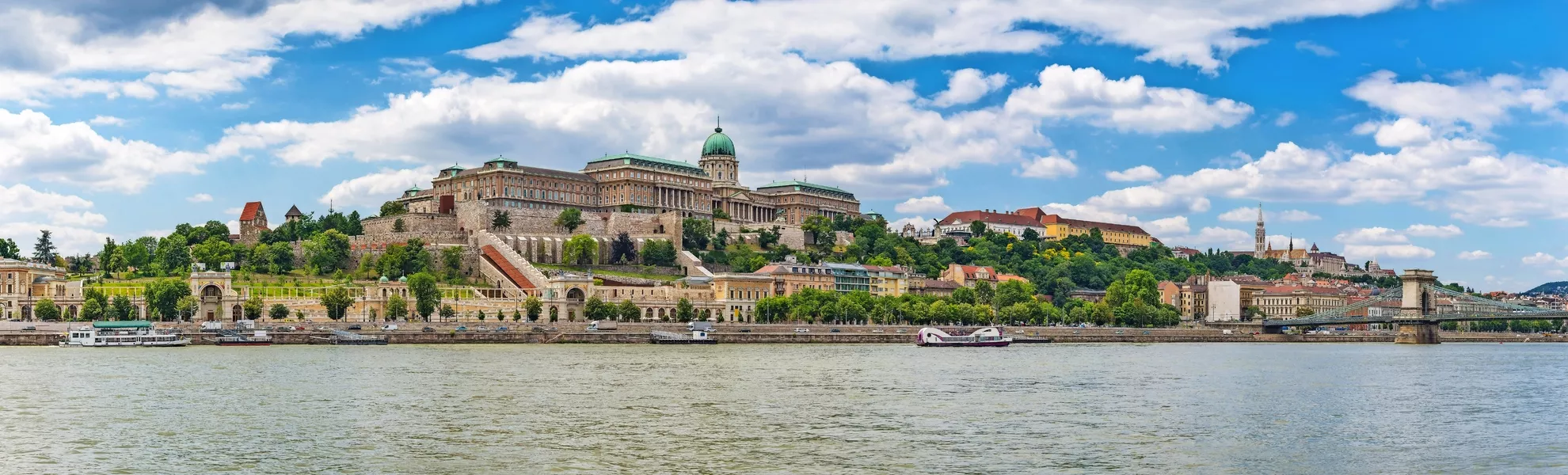 Budapester Burg - © Noppasinw - stock.adobe.com