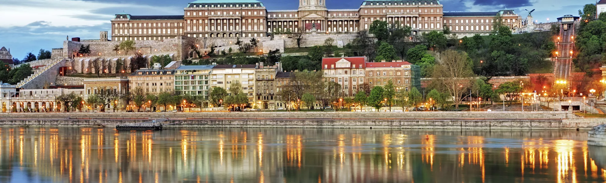 Burgpalast, Budapest - © shutterstock_284675726
