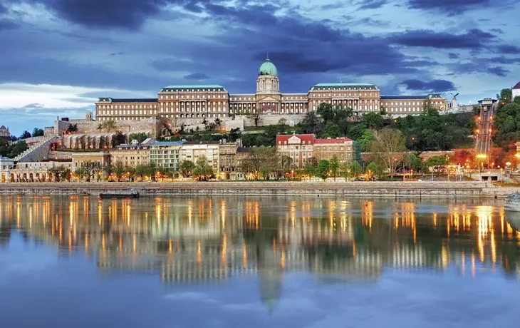 © shutterstock_284675726 - Burgpalast, Budapest