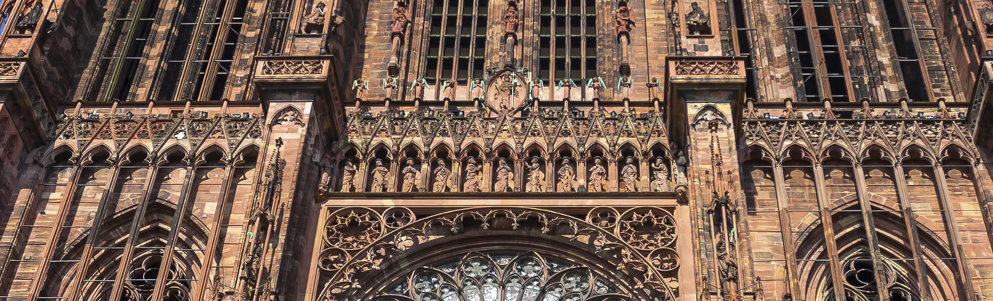 Cathédrale Notre Dame de Strasbourg - © shutterstock_252217732