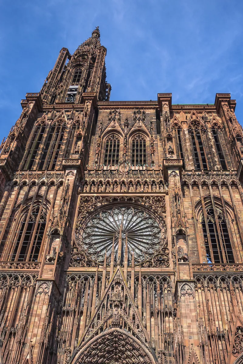 Cathédrale Notre Dame de Strasbourg - © shutterstock_252217732