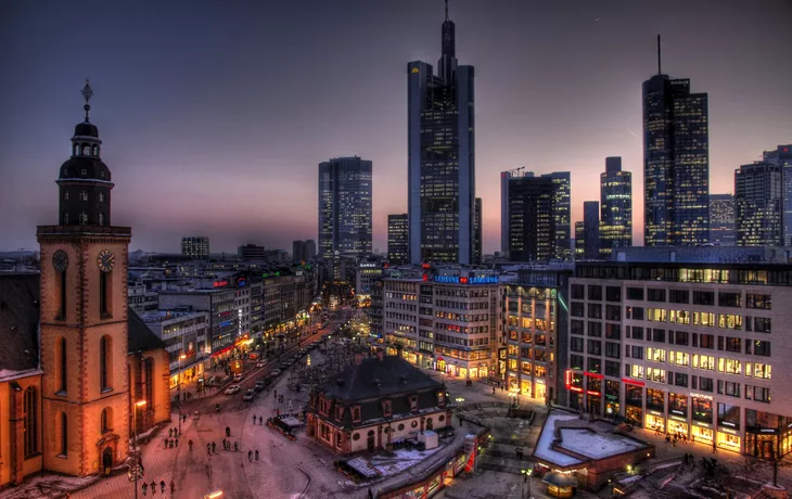 ©Eskimo71 - stock.adobe.com - Frankfurter Skyline