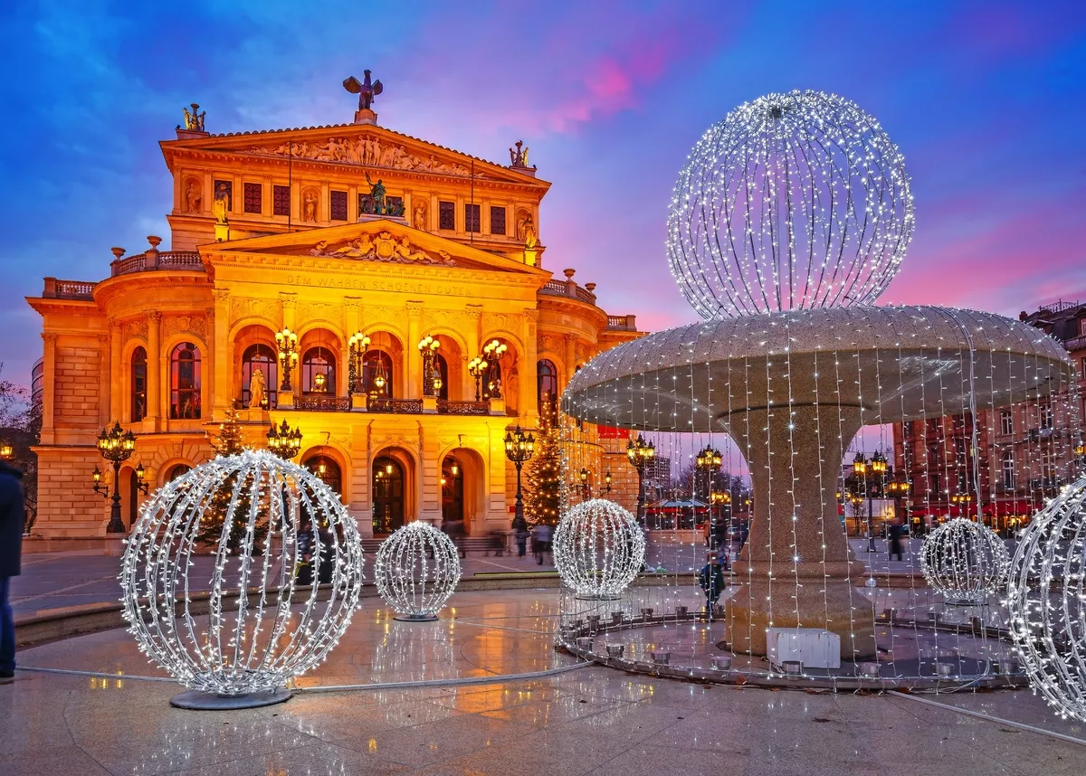 Alte Oper Frankfurt - © sborisov - Fotolia