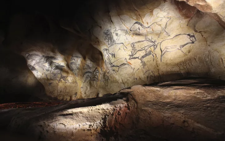 © Patrick Aventurier-2015 - Grotte Chauvet mit Ardéche-Schlucht