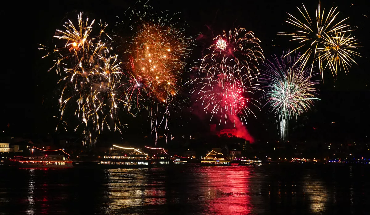 Rhein in Flammen bei Rüdesheim - ©Comofoto - stock.adobe.com