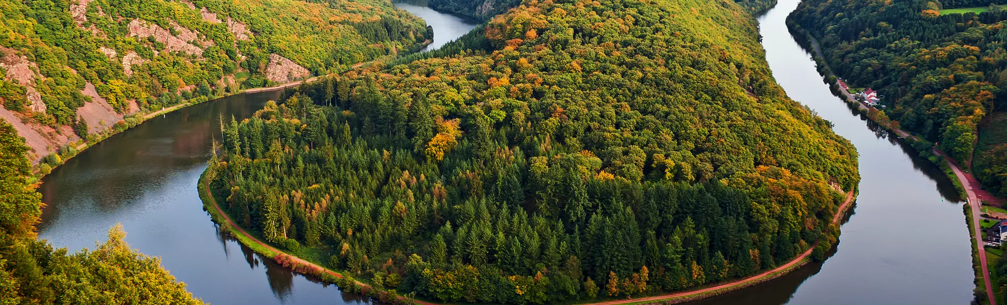 Saarschleife bei Mettllach - © mojolo - stock.adobe.com