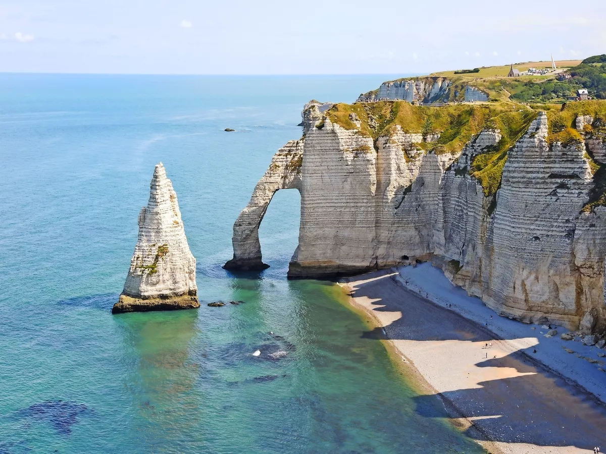 Klippen von Étretat in der Normandie, Frankreich - © vvoe - stock.adobe.com