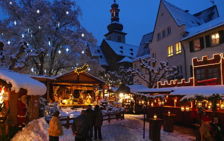 Rüdesheimer Weihnachtsmarkt der Nationen - © www.weihnachtsmarkt-der-nationen.de