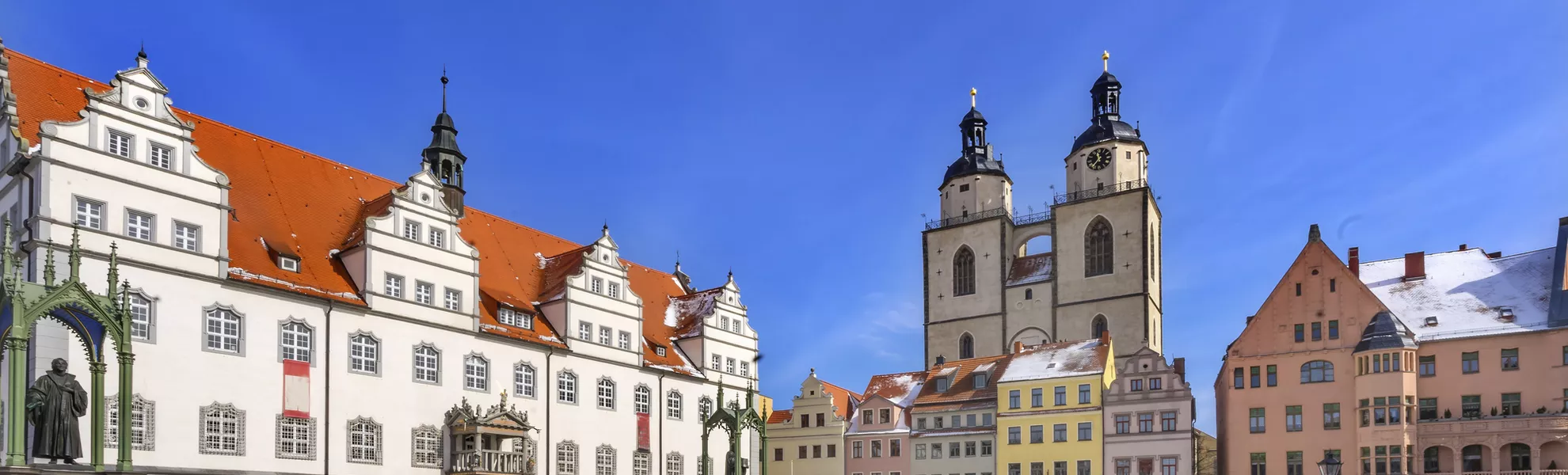 Marktplatz mit Martin Luther Monument, Wittenberg - © Â© William Perry 2018Northwest Trade Photos, 4330 157th PL SE, Bellevue, WA 425-957-4593, nwtradephotos@yahoo.com