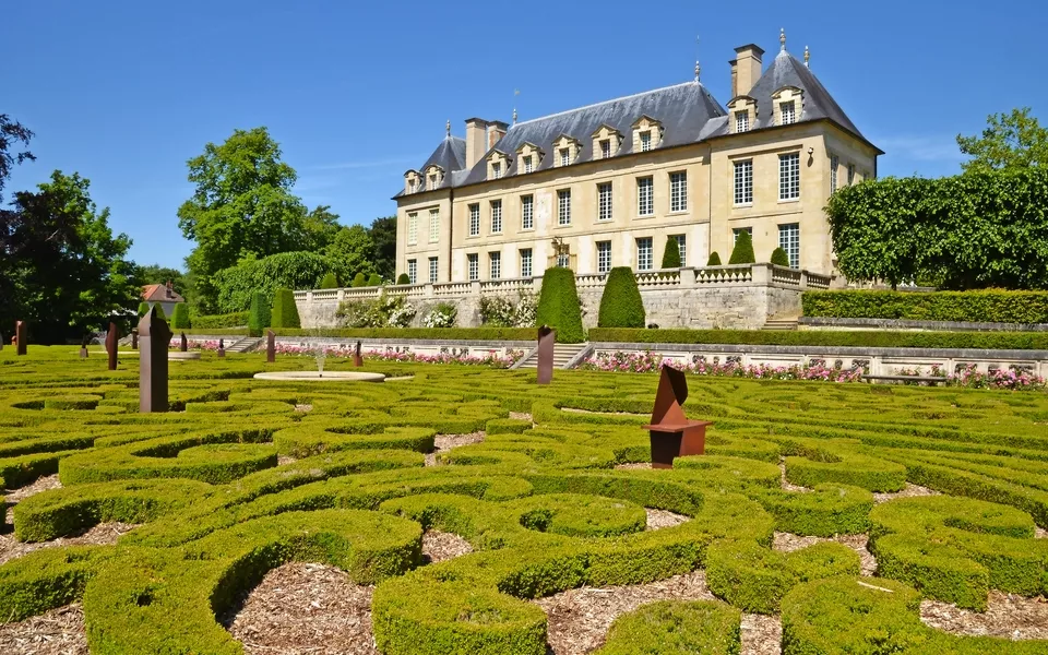 Schloss in Auvers sur Oise - © PackShot - stock.adobe.com