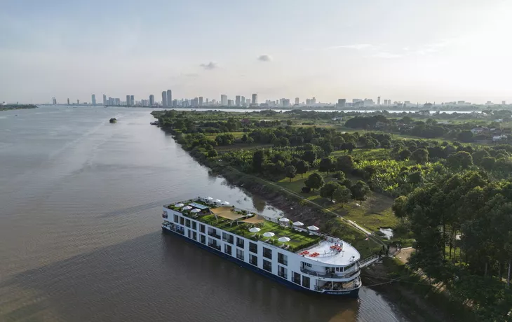 RV Mekong Discovery*****
