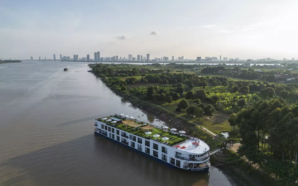 RV Mekong Discovery*****