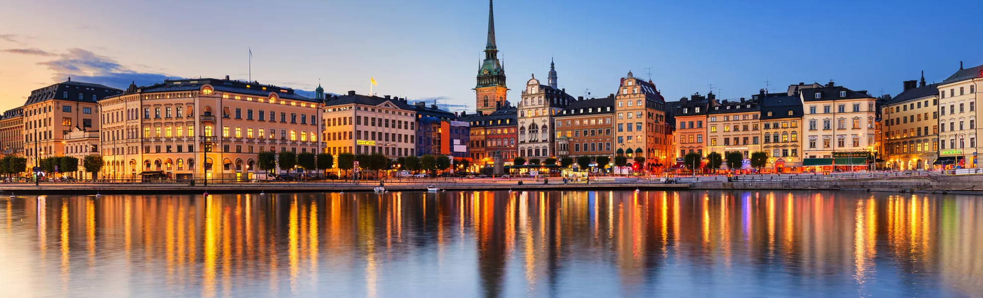 Gamla Stan bei Nacht in Stockholm - © Mapics - stock.adobe.com