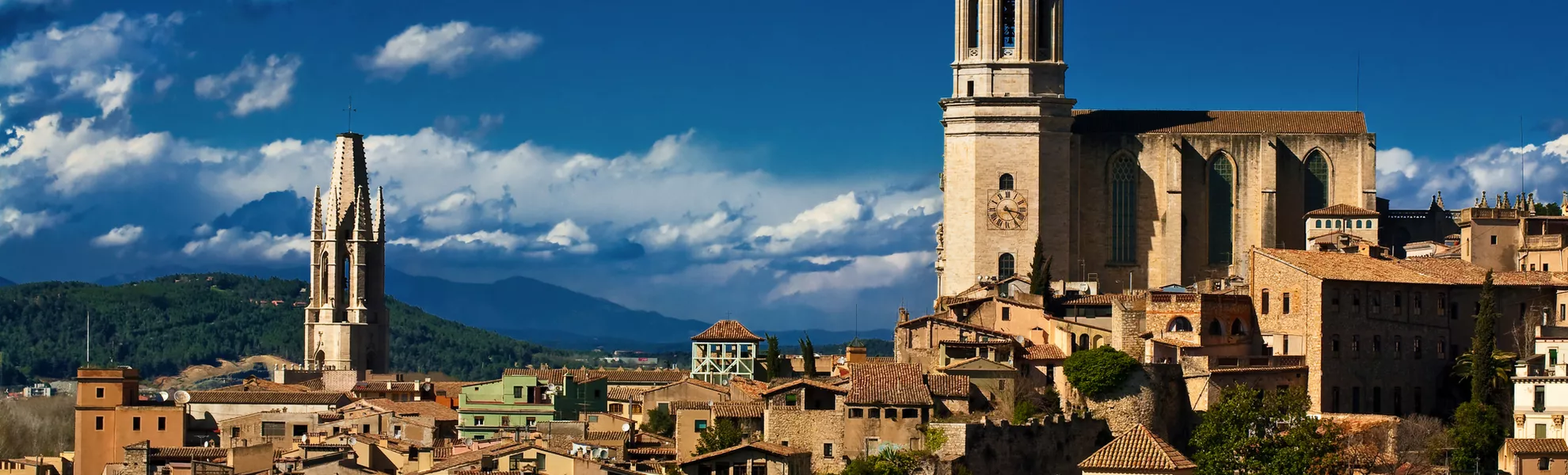 Altstadt von Girona - © Aleix Cortadellas - stock.adobe.com