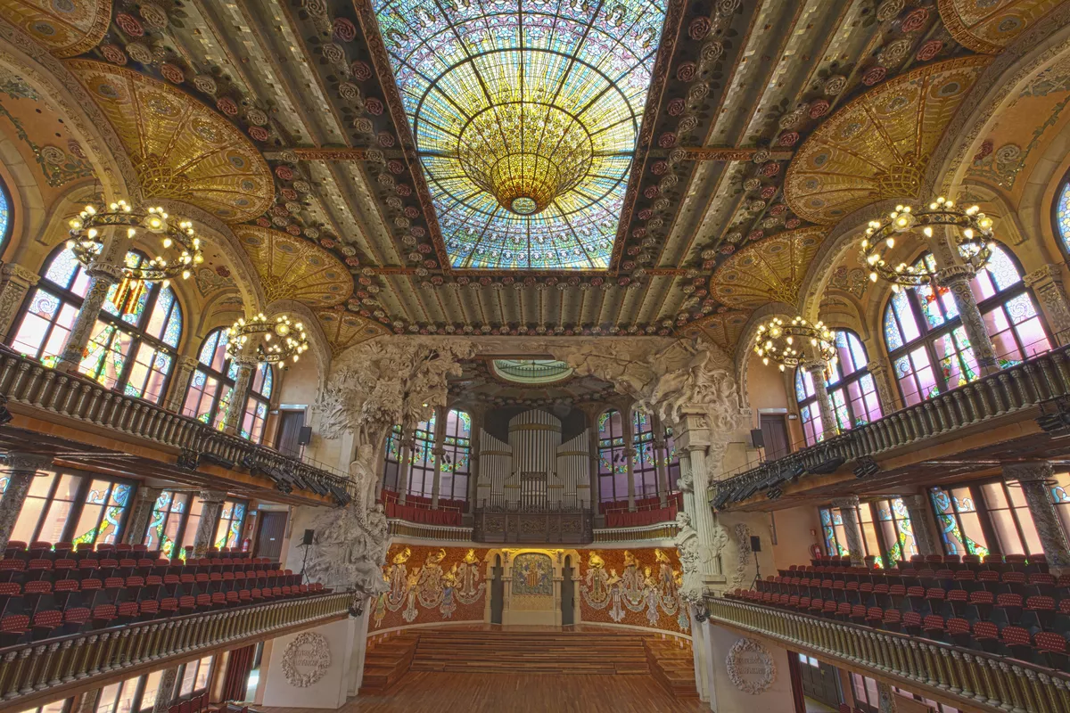 Konzertsaal im Palau de la Musica, Barcelona - © vladislavmavrin - stock.adobe.com