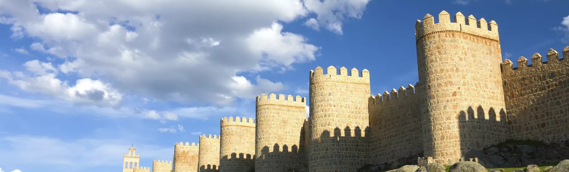 Die mittelalterlichen Stadtmauern Ávila - © ©Natalia Pushchina - stock.adobe.com Die mittelalterlichen Stadtmauern Ávila - © ©Natalia Pushchina - stock.adobe.com