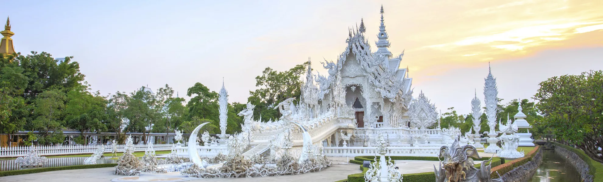 Weisser Tempel Wat Rong Khun, Chiang Rai - © kobozaa - stock.adobe.com