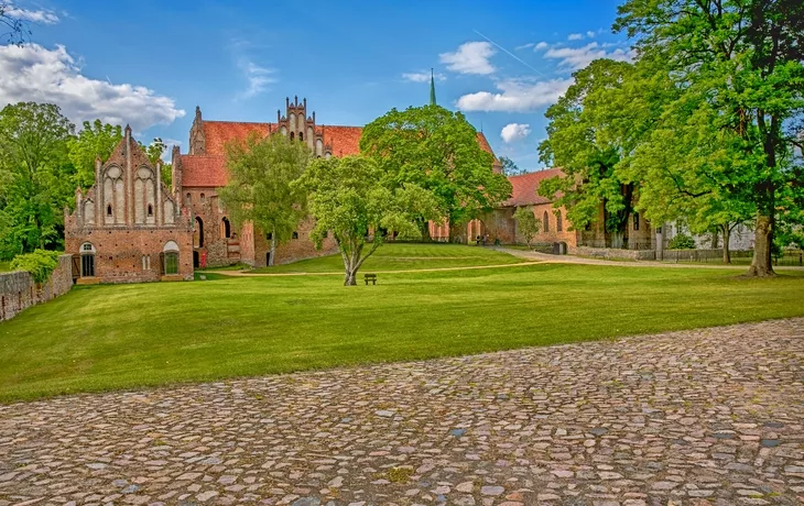 © Mirek - stock.adobe.com - Monastère de Chorin dans le Brandebourg, Allemagne