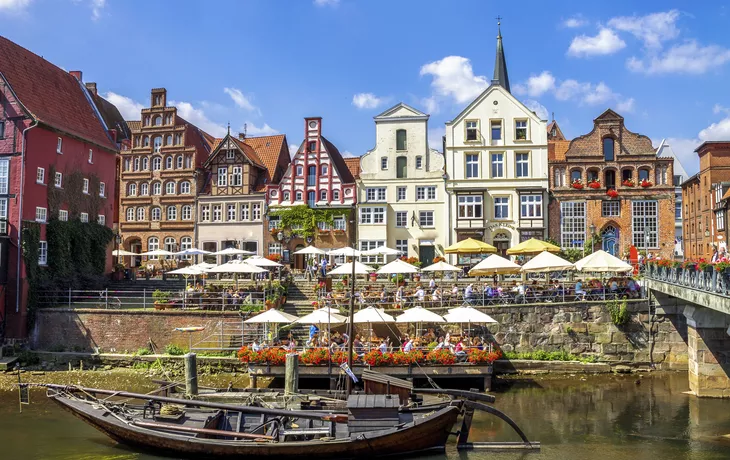 © ©pure-life-pictures - stock.adobe.com - Marché aux poissons, Lunebourg