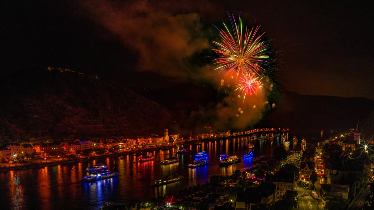 Rhein in Flammen St. Goar, St. Goarshausen - © Harald Tedesco - stock.adobe.com