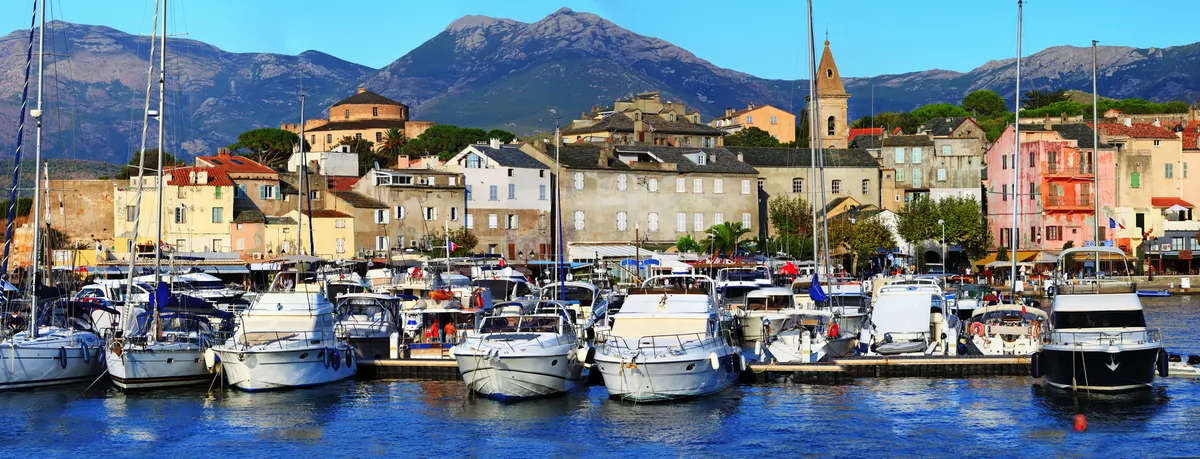 Saint Florent - ©Freesurf - stock.adobe.com