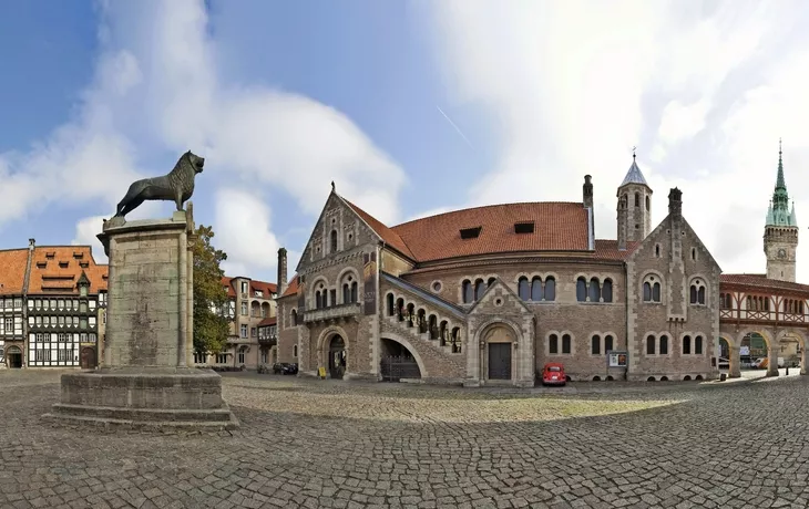 © Blickfang - Fotolia - Burgplatz in Braunschweig