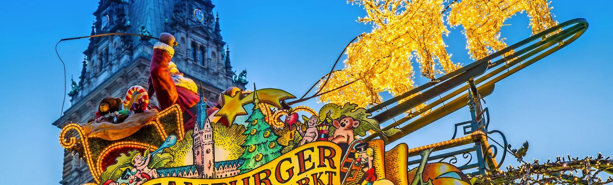 Hamburger Weihnachtsmarkt am Rathaus, Deutschland - © powell83 - Fotolia