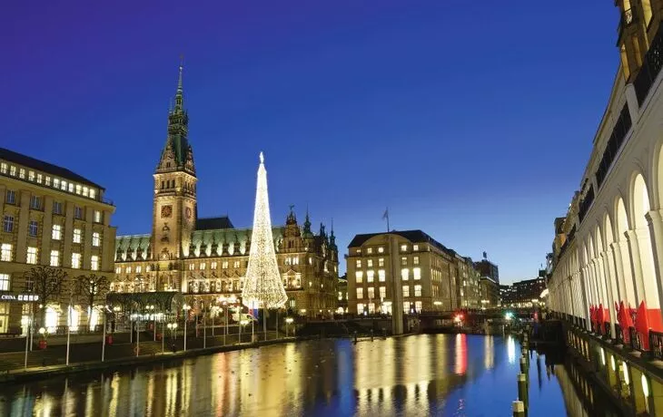 Weihnachtsfahrt auf der Elbe von Hamburg nach Berlin mit Thurgau Chopin