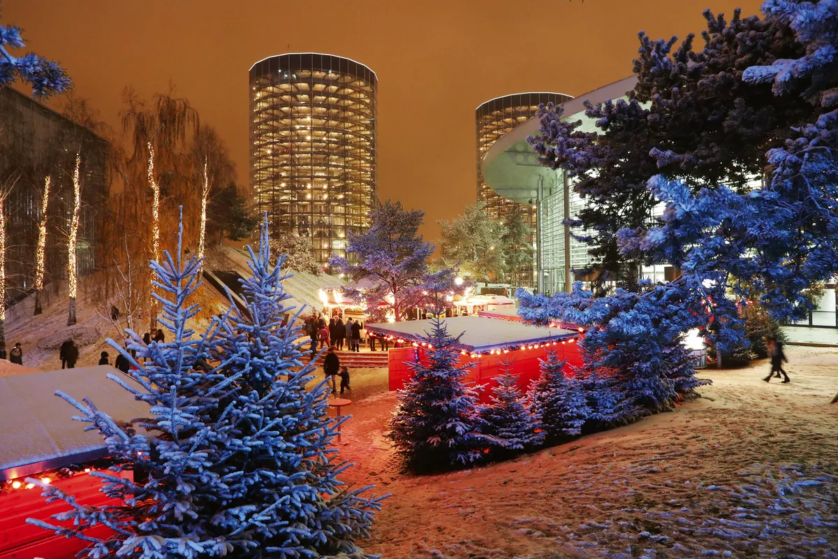 Autostadt Wolfsburg zur Weihnachtszeit, Deutschland - © Autostadt GmbH / Leitzke, Matthias