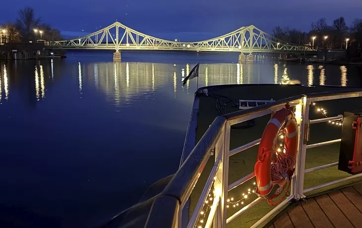 Monika Theiler - Glienicker Brücke