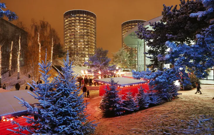 © Autostadt GmbH / Leitzke, Matthias - Autostadt Wolfsburg zur Weihnachtszeit, Deutschland